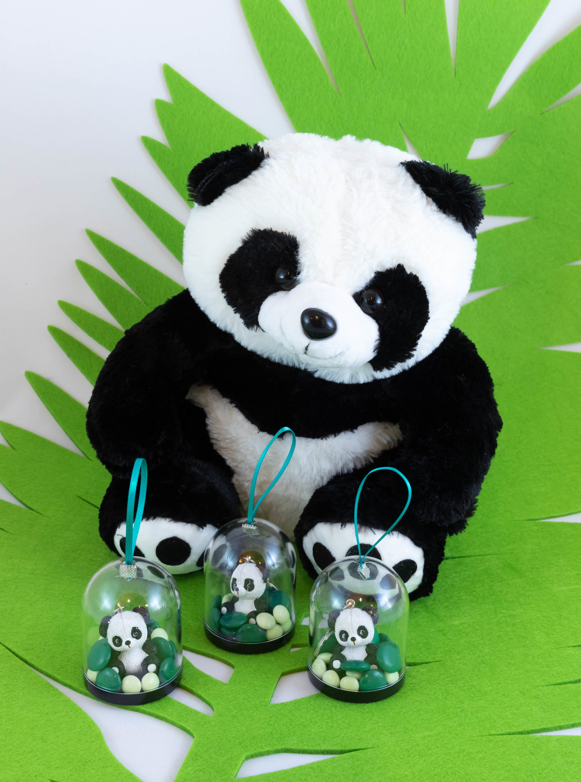 Globe - Panda Image